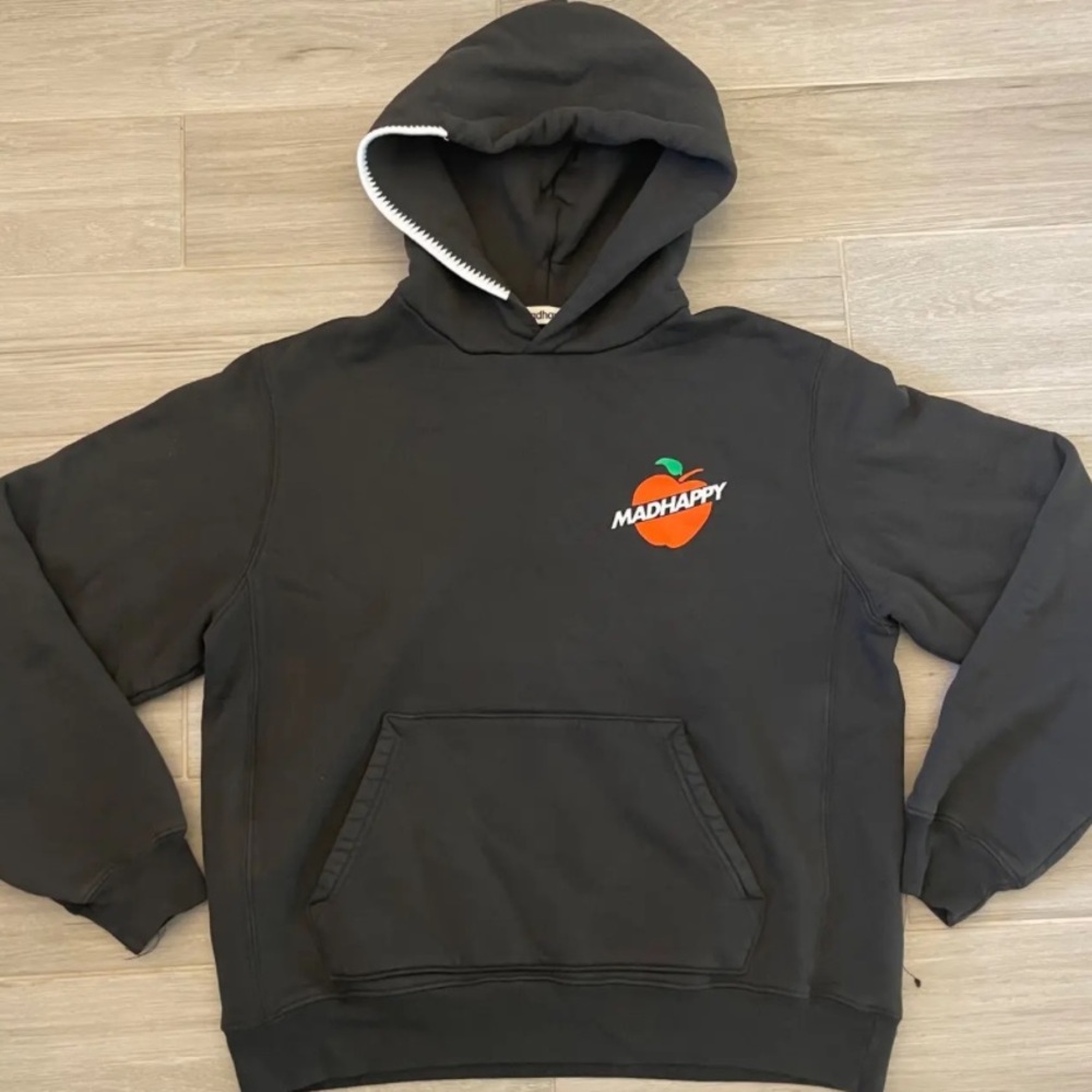 MADHAPPY exclusive 2023 NYC Hoodie in black, great condition! Size small